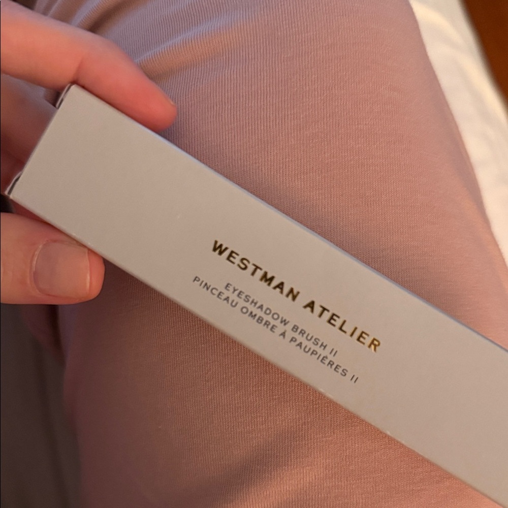 Westman Atelier Eyeshadow Brush II - Classic White